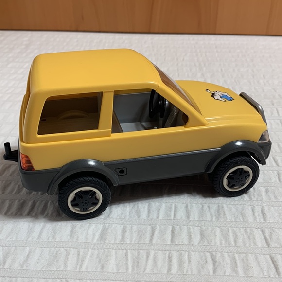 City Life Veterinarian 5532 by Playmobil - Picture 7 of 15